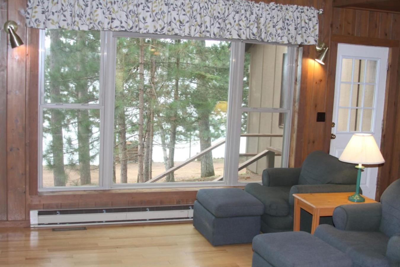 Bayview Resort Sunset Lookout Cabin 6 Saint Germain Exterior photo